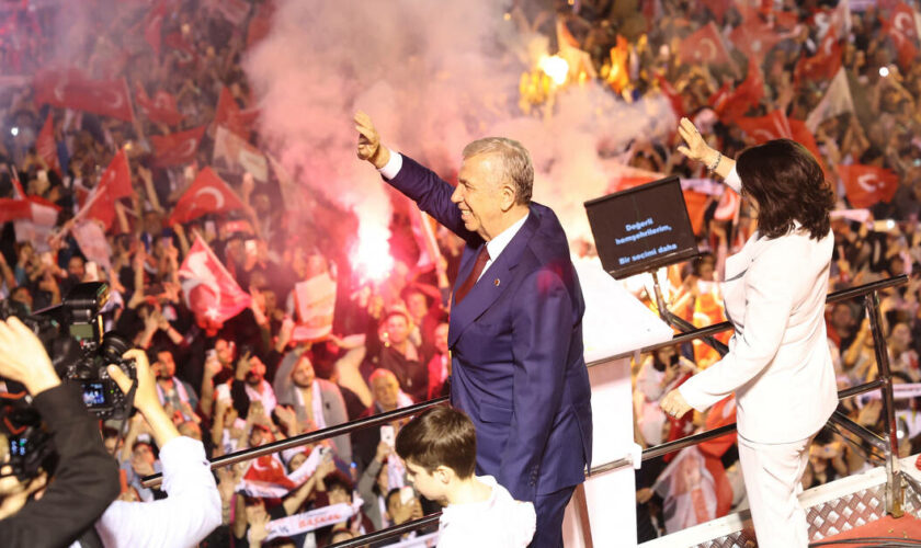 En Turquie, l’opposition à Erdogan décroche une victoire historique aux municipales