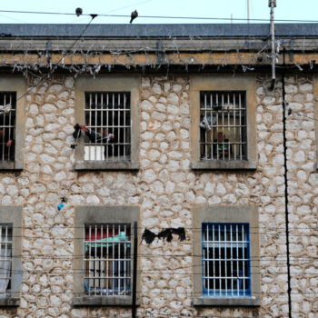 Nouveau record de détenus dans les prisons au 1ᵉʳ mars, avec 76 766 personnes incarcérées