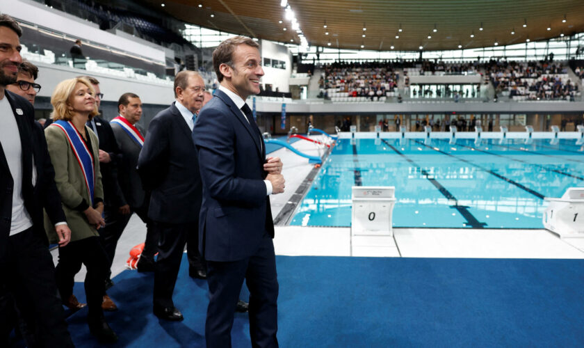Pour Emmanuel Macron, Aya Nakamura « a tout à fait sa place » lors d’une cérémonie aux JO de Paris 2024