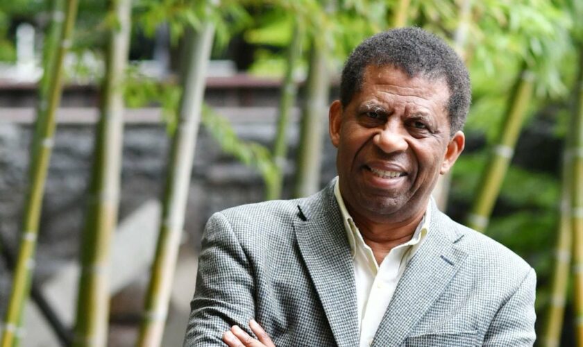 Dany Laferrière poses