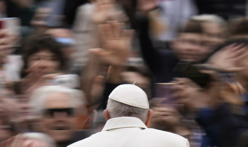 Grundsatz-Erklärung: Papst verurteilt Geschlechtsangleichungen und "Gender-Theorie"