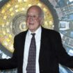 Le prix Nobel de physique Peter Higgs et "père" du boson, est mort à 94 ans