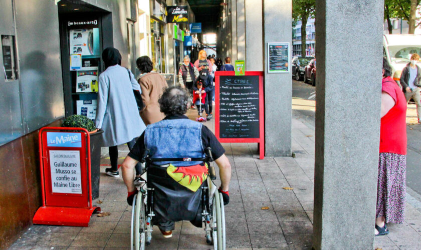 Les fauteuils roulants seront intégralement remboursés « avant la fin 2024 »