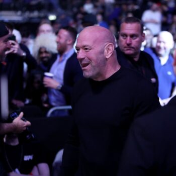 Dana White agrees to $300,000 bonuses for UFC 300 fighters