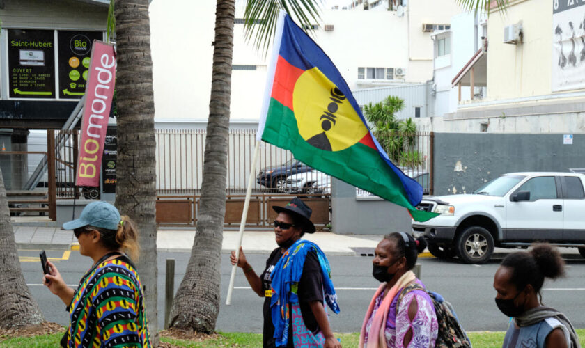 Élargissement du corps électoral en Nouvelle-Calédonie : manifestations des deux camps à Nouméa