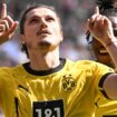 2:1 in Mönchengladbach: Dortmund kommt in Unterzahl zum Sieg