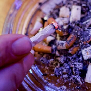 Drogenbeauftragter: Mehr gegen Rauchen tun