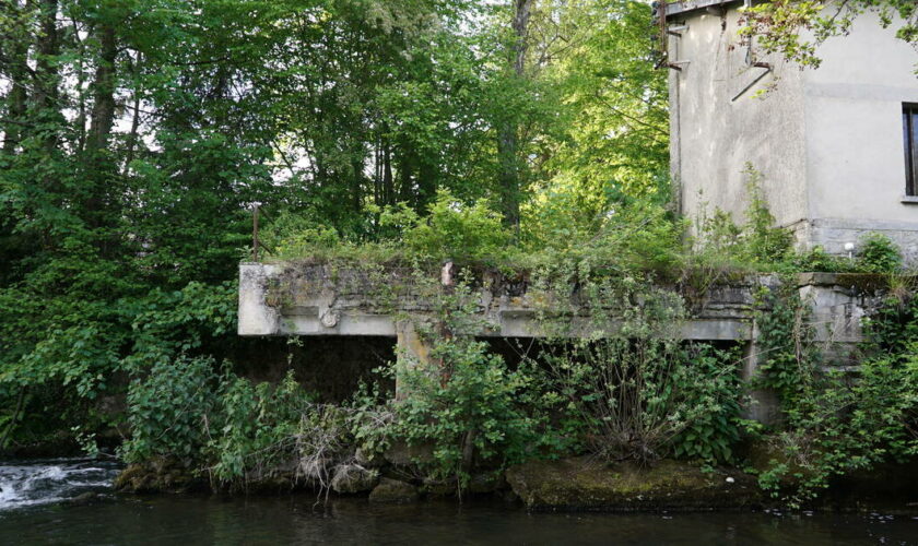 Un groupe de hackeurs russes se vante d’attaquer un barrage français mais frappe en réalité un ancien moulin à eau