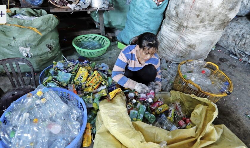 Asiens Müllmafia verdient Milliarden mit Europas Abfall