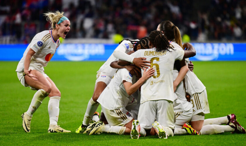 Ligue des champions : l'OL féminin renverse le PSG sur le fil en demi-finale