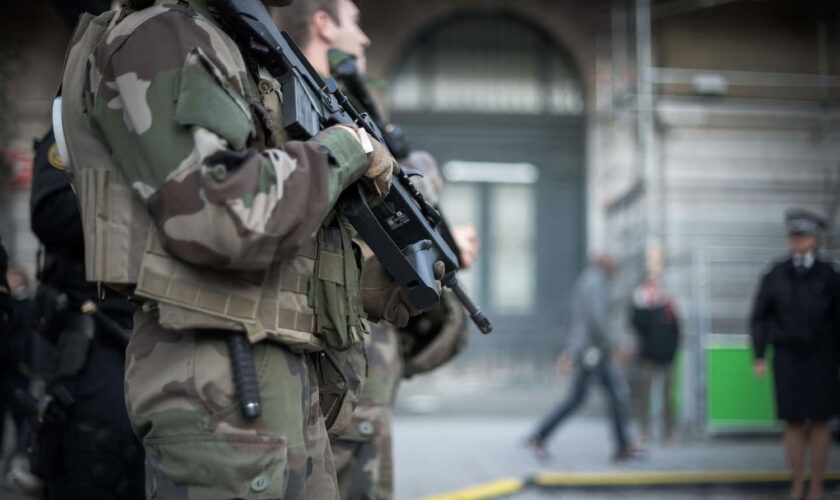 Attaque terroriste pendant les JO : un adolescent suspecté de préparer un attentat suicide