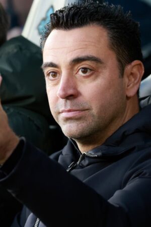Xavi reverses decision to leave and will continue as Barcelona manager