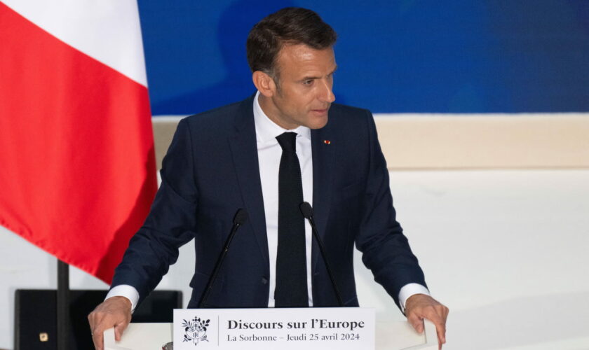 Pourquoi Emmanuel Macron assure que "l'Europe peut mourir" ?