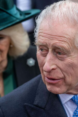 Le roi Charles III "vraiment très malade" : sa santé inquiète, mais Buckingham fait bonne figure