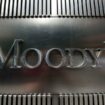 Moody's a souligné que la note de crédit de la France restait solide en dépit de pressions budgétaires et fiscales significatives.