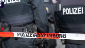 Zwei Ukrainer vor Einkaufszentrum in Bayern getötet – Verdächtiger festgenommen