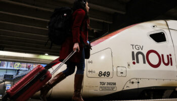 Un TGV Lyon-Paris bloqué pendant 6 heures sur les voies à cause d’une panne