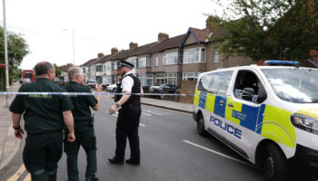 A Londres, un garçon de 13 ans tué dans une attaque à l’épée, un suspect interpellé