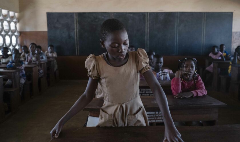 Au Bénin, des mères d'écolières brisent le tabou des règles à l'école