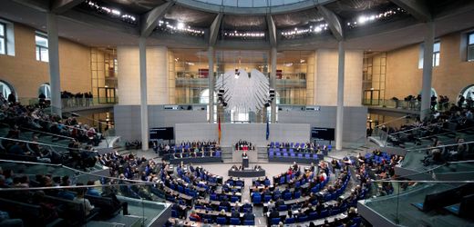 Bundestag-Verkleinerung: Kippt Karlsruhe die Wahlrechtsreform?