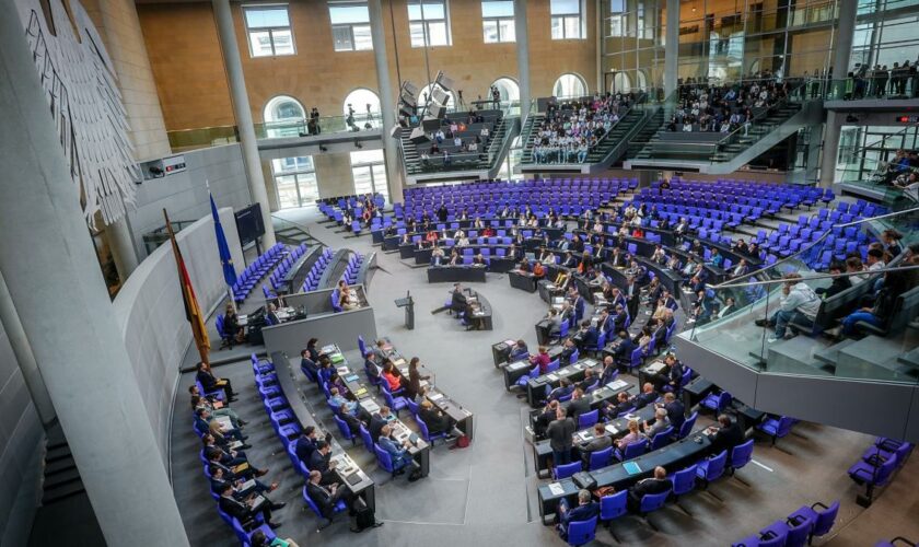 Bundestag debattiert über russische Desinformations-Kampagne