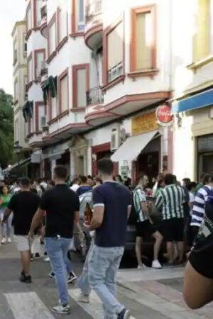 El derbi Betis-Sevilla de este domingo moviliza a casi 400 agentes de la Policía Nacional