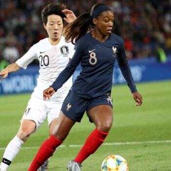 Équipe de France féminine : Grace Geyoro, le foot à visage humain