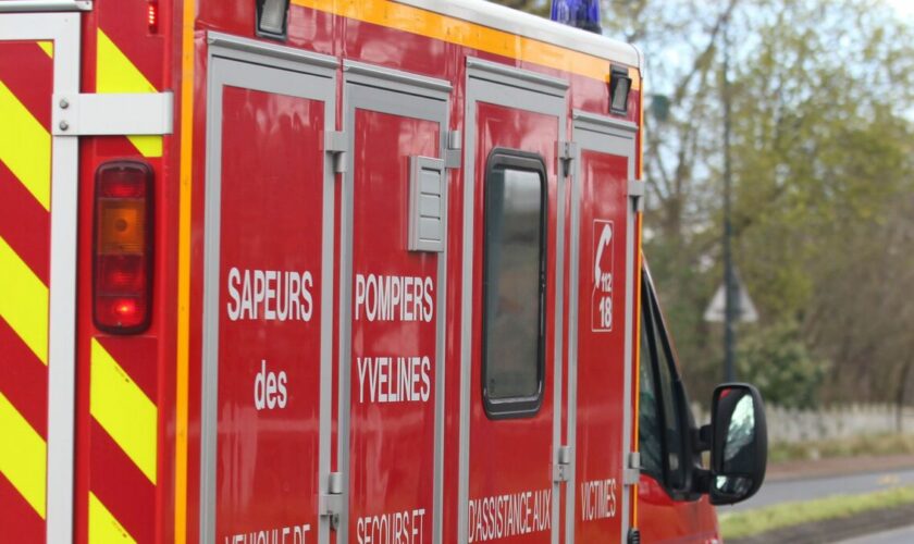 Essonne : un cycliste meurt renversé par un camion à Villiers-le-Bâcle