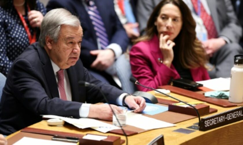 Guterres (l.) am Sonntag im UN-Sicherheitsrat