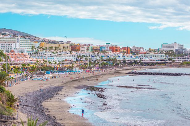Holiday hotspot Tenerife told to clear out UK tourists in 'flip flops' as tensions rise