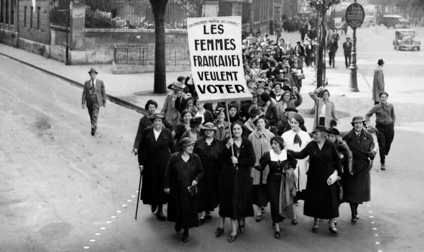 Il y a 80 ans, le droit de vote était accordé aux femmes en France: retour sur un siècle de lutte