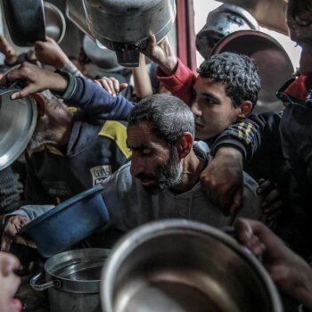Israel permitirá la entrega "temporal" de ayuda por un paso en el norte de Gaza