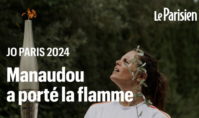 JO Paris 2024 : Laure Manaudou porte la flamme à Olympie