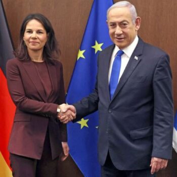 Außenministerin Annalena Baerbock ist angesichts der angespannten Lage erneut zu Israels Premierminister Benjamin Netanjahu gere