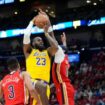 NBA: Basketballstar LeBron James und die Lakers zittern sich in die Playoffs
