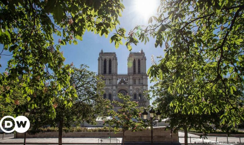 Paris - Nach dem Brand in Notre Dame