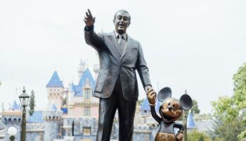 Pourquoi les gens pensent que Walt Disney a fait congeler sa tête
