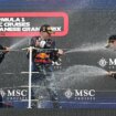 Soberbio podio de Carlos Sainz en Suzuka, con Fernando Alonso firme en defensa