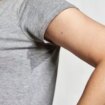 Yellow 'pit stains' come out like new in 60 minutes with woman's incredible hack