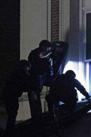 🔴 En direct : la police de New York intervient sur le campus de l'université Columbia
