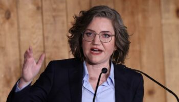 Européennes 2024 : « le vote socialiste, c’est du Canada Dry », lance Marie Toussaint en meeting à Bordeaux