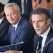 Emmanuel Macron et son ministre de l'Economie Bruno Le Maire, lors du sommet "Choose France", au Château de Versailles, le 15 mai 2023.