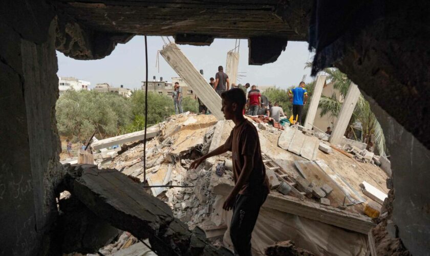 Gaza : nouvelles frappes meurtrières de l’armée israélienne, et nouvelles évacuations de Rafah