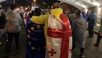 Manifestations en Géorgie : "Je n’ai pas peur, je reviendrai tant que la loi russe ne sera pas rejetée"