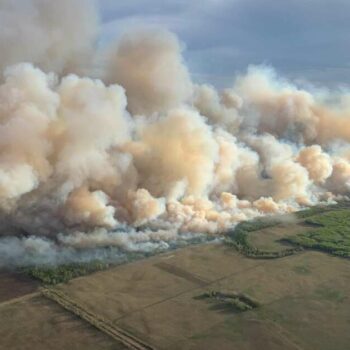 “Terrifiant” : la saison des feux de forêts a déjà débuté au Canada