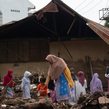 After dozens die in floods, Indonesia seeds clouds to block rainfall