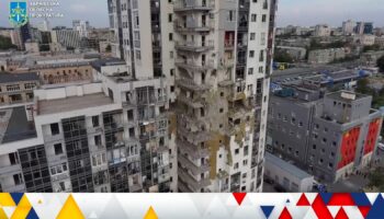 Ukraine's second city 'under missile attack', mayor says