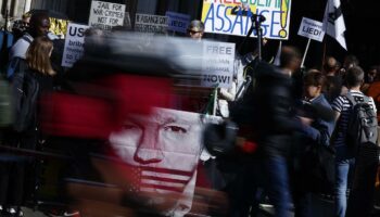 Wikileaks: Anhänger demonstrieren für Freilassung von Julian Assange