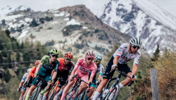 DIRECT. Giro 2024 : des conditions dantesques, Alaphilippe dans l'échappée, suivez la course