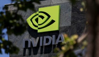 Nvidia, le fabricant de puces pour l’IA, pulvérise les attentes des marchés boursiers